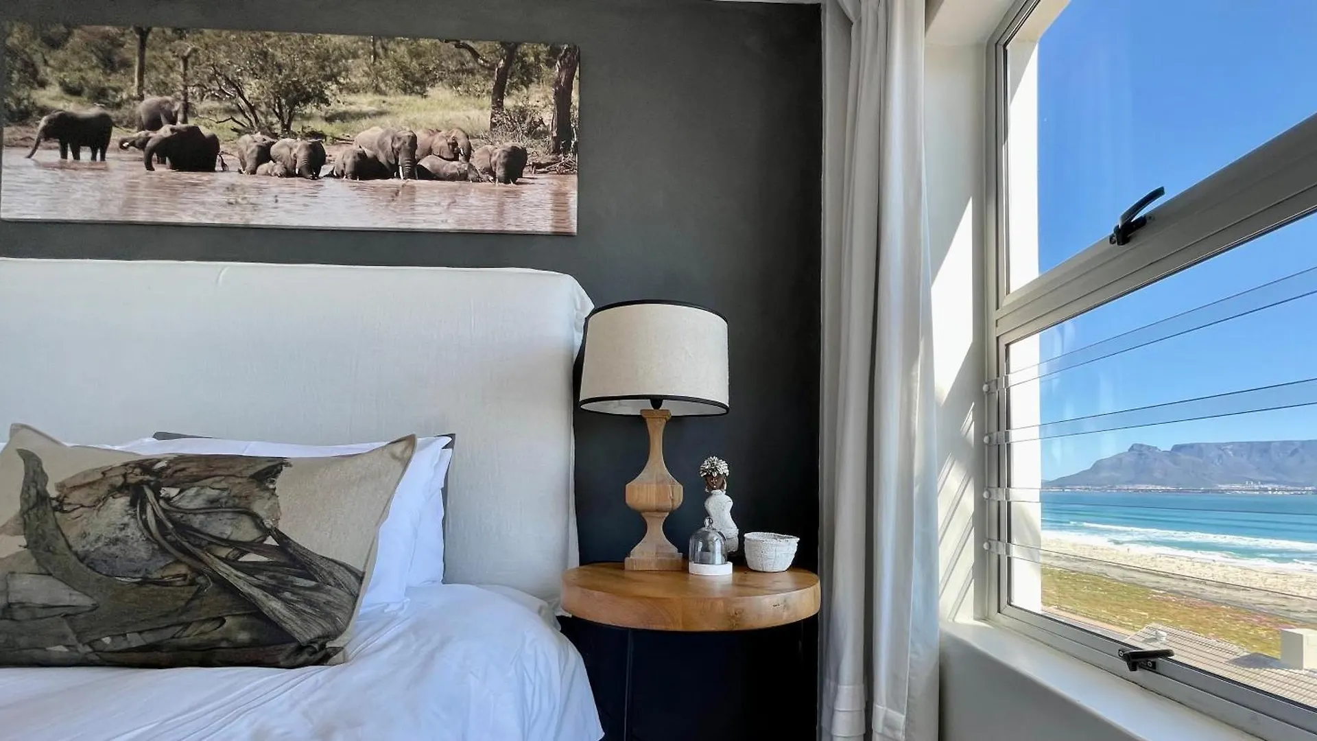 Apartamento Abode Africa Bloubergstrand