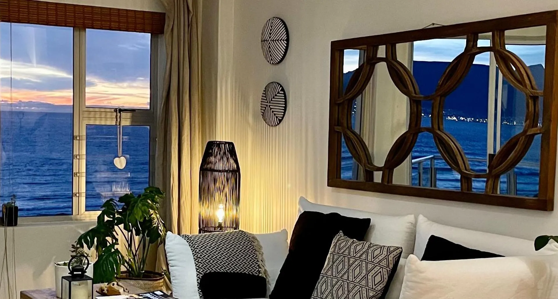 Apartamento Abode Africa Bloubergstrand