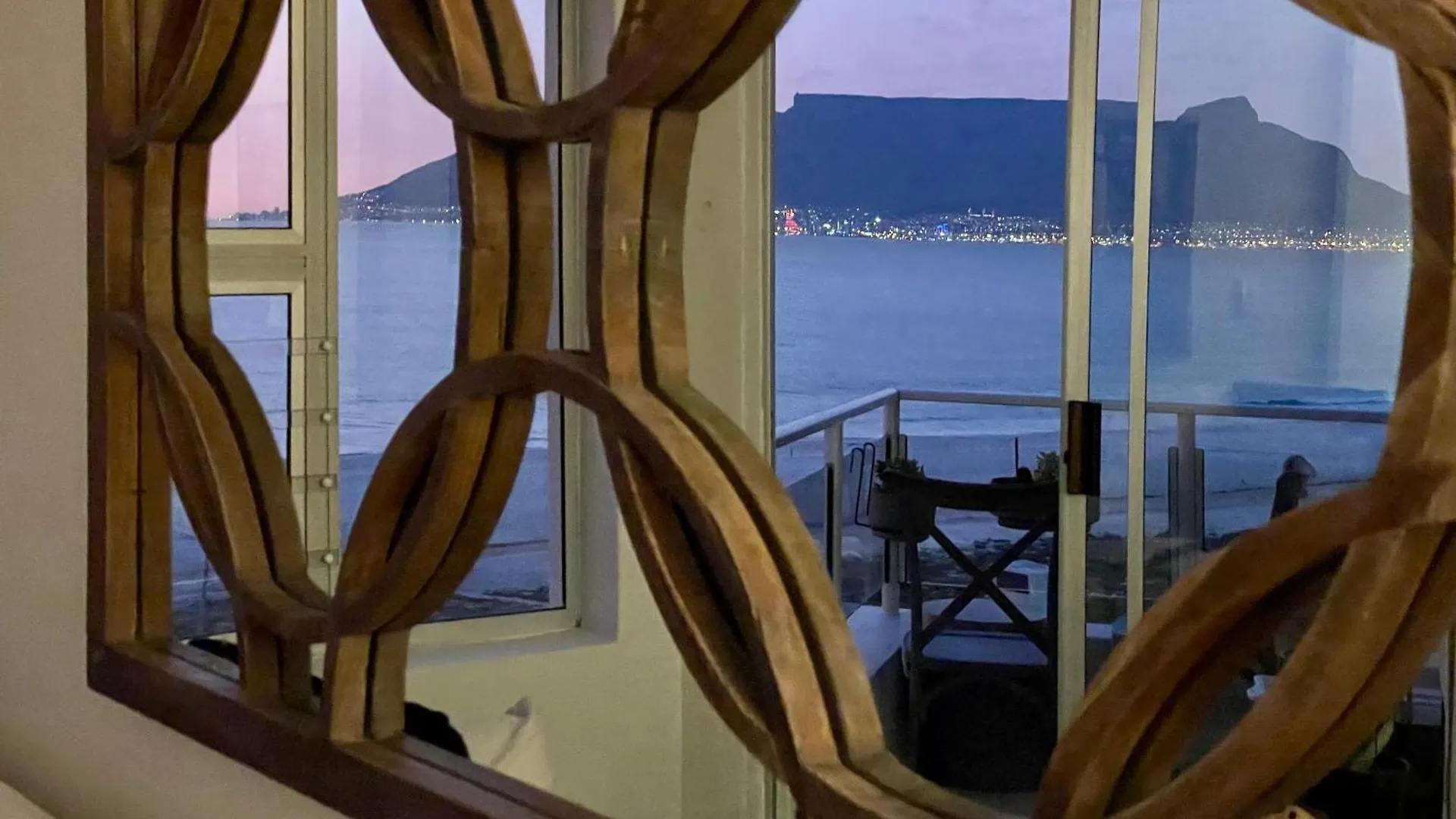 Apartamento Abode Africa Bloubergstrand